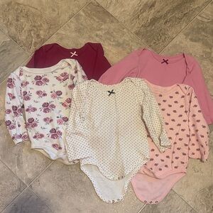 HUDSON BABY Set  of 5 Long Sleeve Baby Bodysuits in Pink and Mauve